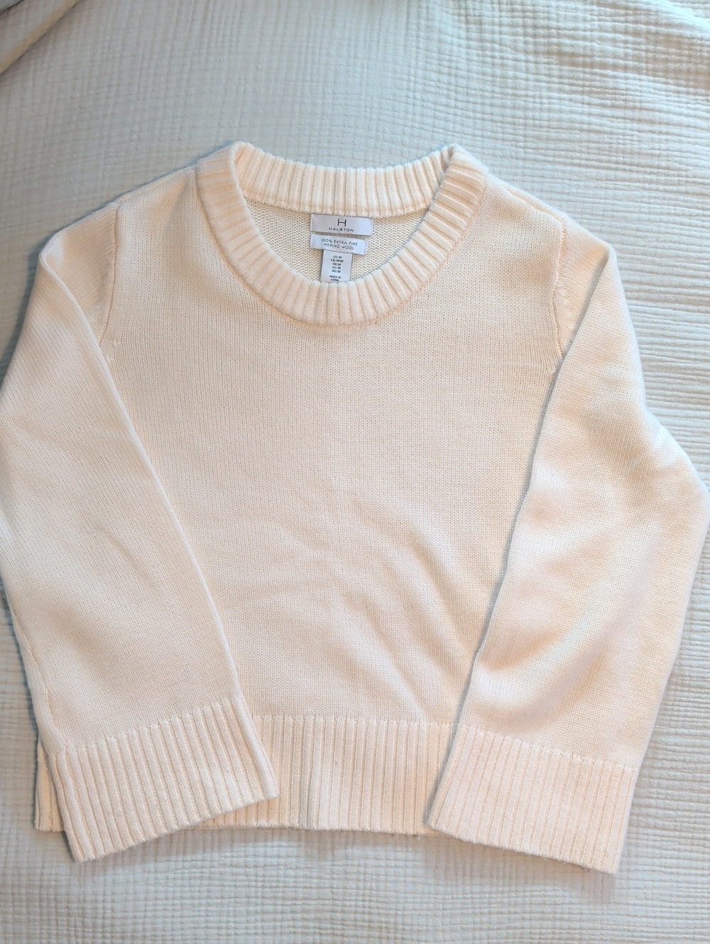 Halston Merino Wool Cream Crewneck Pullover Sweater With Bell Sleeves